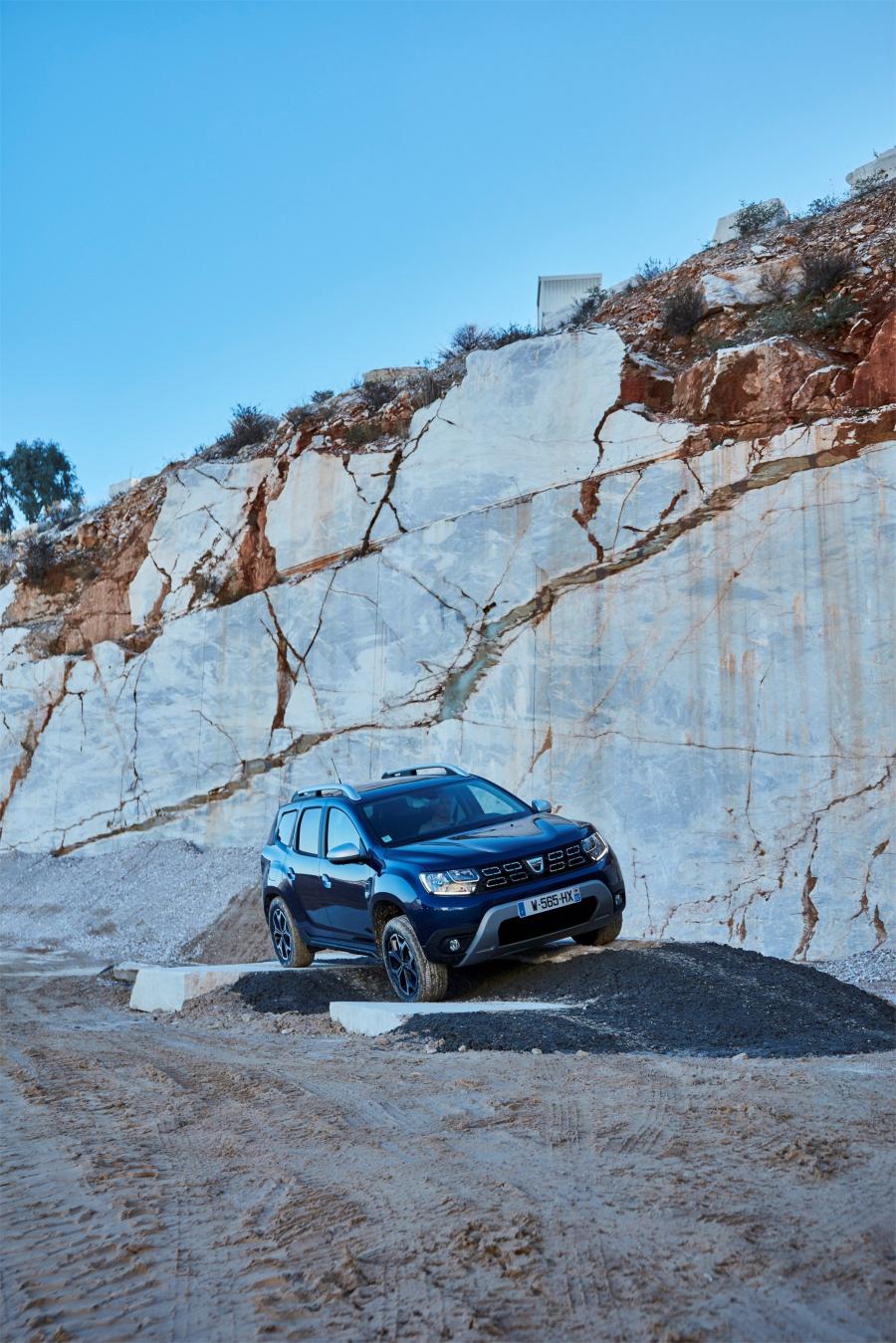  Dacia Duster 2017 года  (WW) (фото 102 из 257)